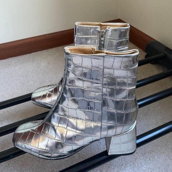 SCHUTZ Women Mili Croc Leather Block Heel Boots - NEW NWOB - Picture 3 of 9